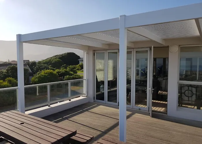 Hermanus , Sandbaai Holiday House