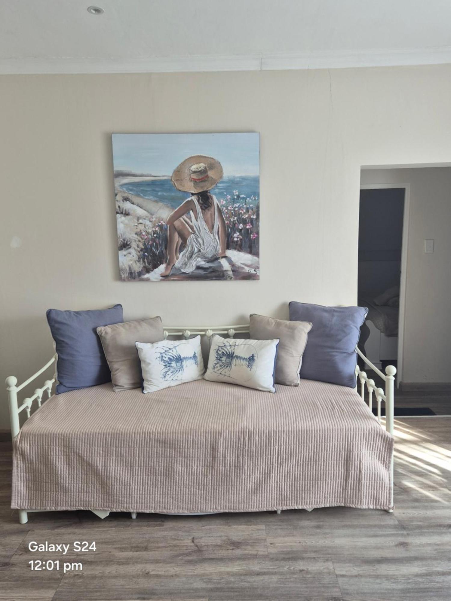 , Sandbaai House